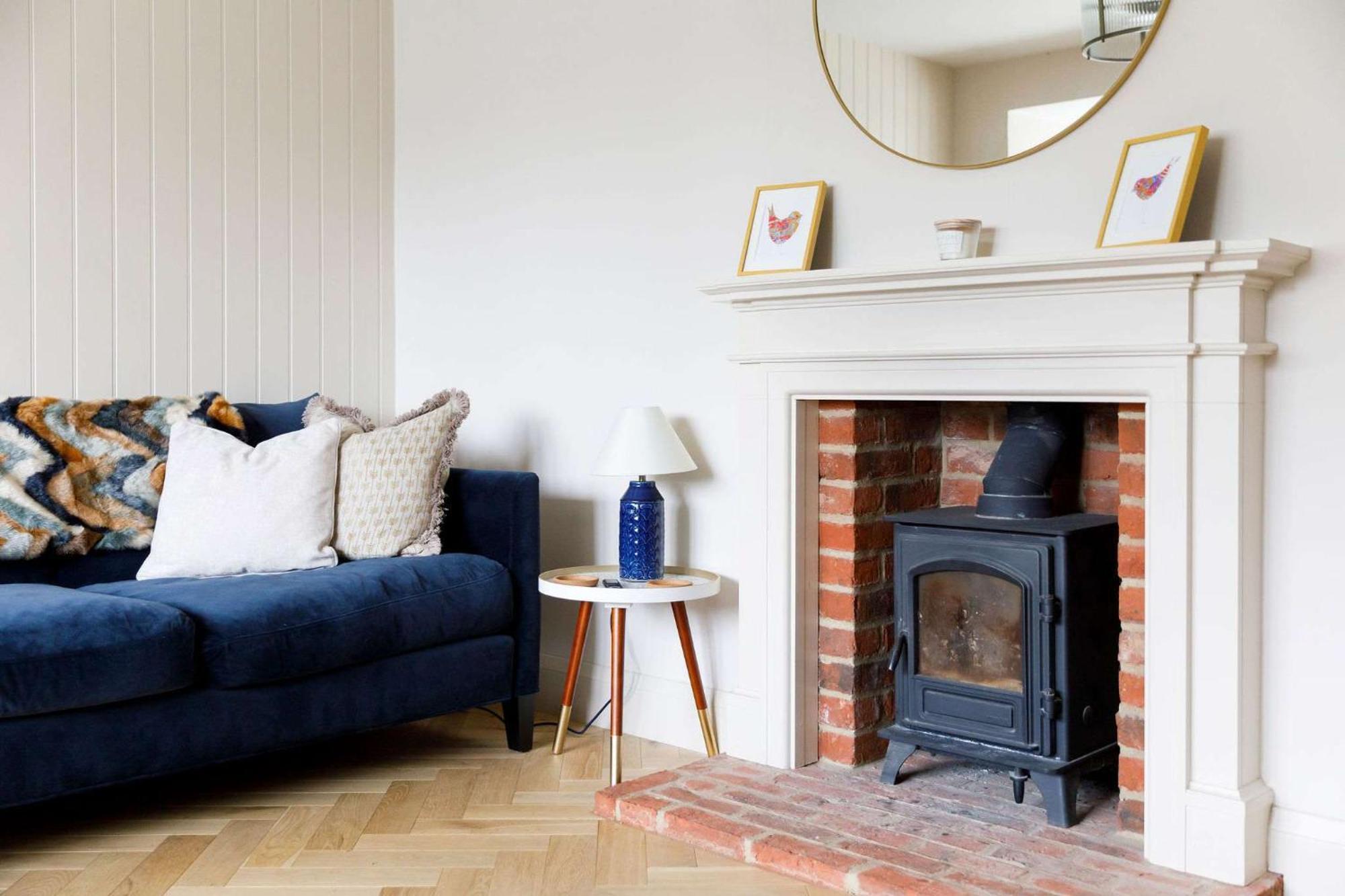 Chic 4-Bed Coastal Retreat In Heart Of Bosham Villa Exterior photo